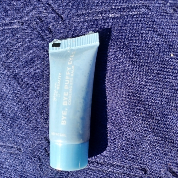 GLOW ON 5TH
Bye, Bye Puffy Eyes - Picture 1 of 2